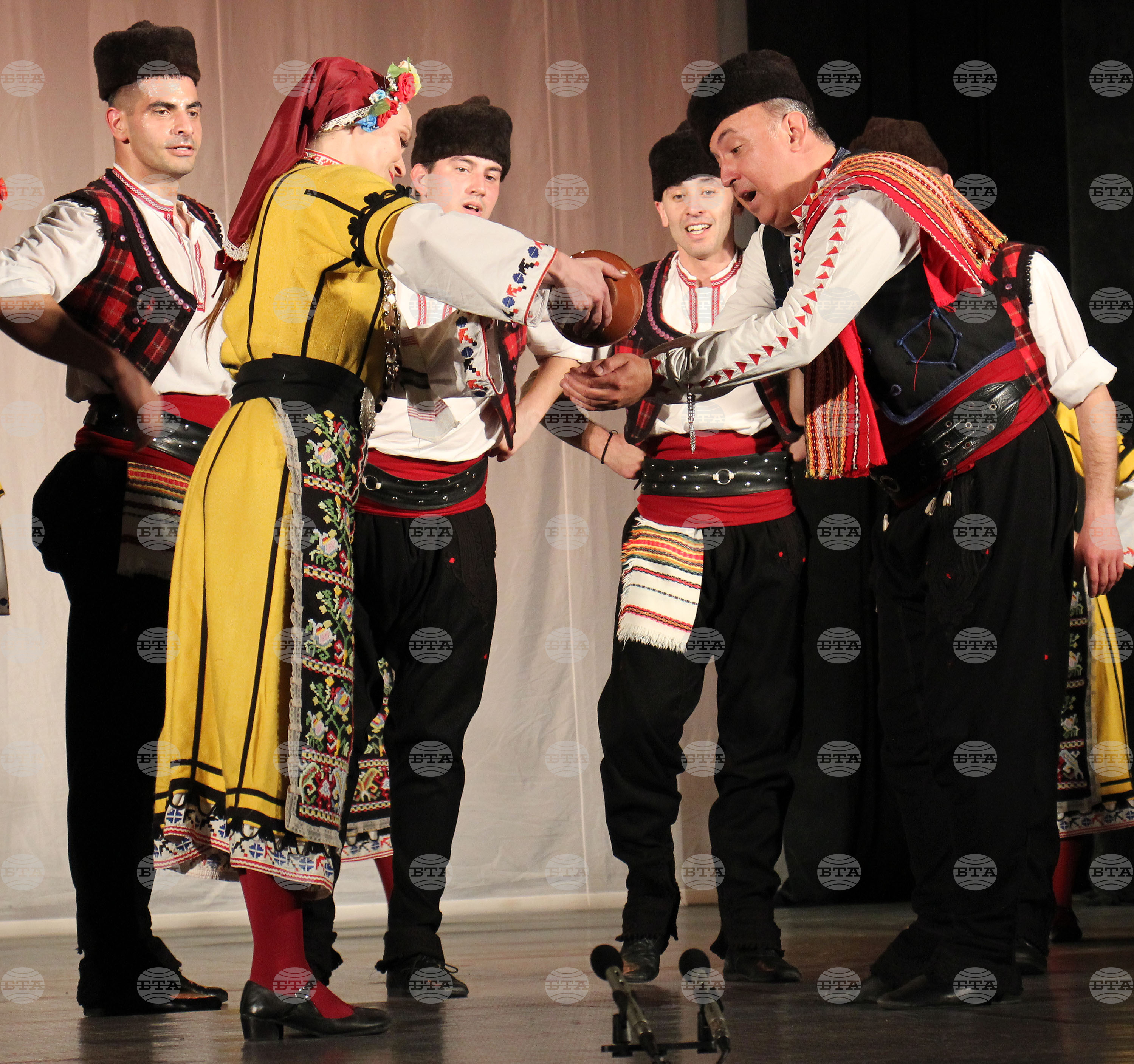  Разград - концерт на ансамбъл "Българе"