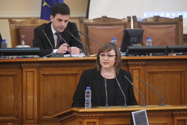 Корнелия Нинова: БСП няма да позволи на България да бъде намесена във войната чрез доставка на оръжия