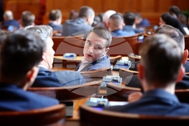 Парламент - заседание