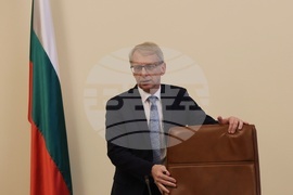 Правителство - заседание - Николай Денков