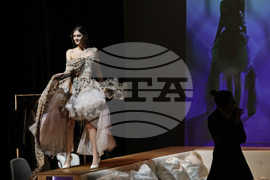 Театър - Горчивите сълзи на Петра фон Кант