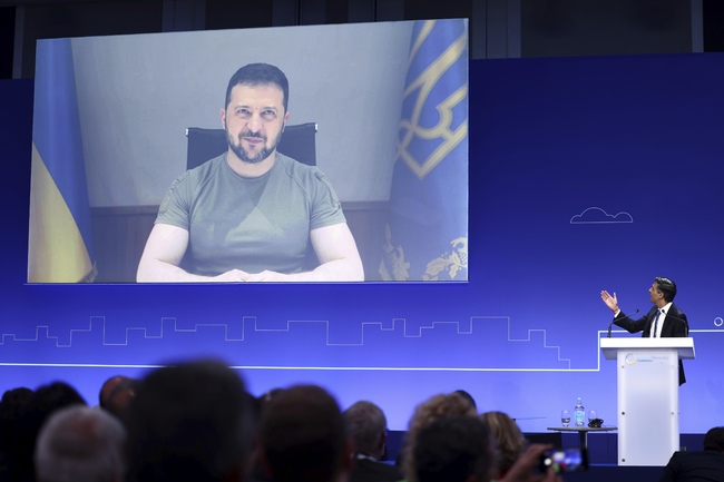 На конференция в Лондон съюзниците на Украйна обещаха няколко милиарда долара за нейното възстановяване и мащабни инвестиции