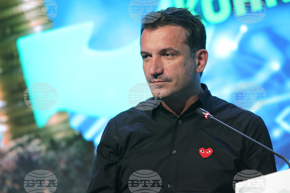 Съд в Албания продължи мярката "задържане под стража" на кмета на Тирана Ерион Велиай, обвинен в пасивна корупция и пране на пари