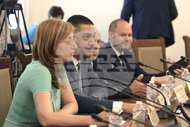 Парламент - Комисия по отбрана - Тодор Тагарев