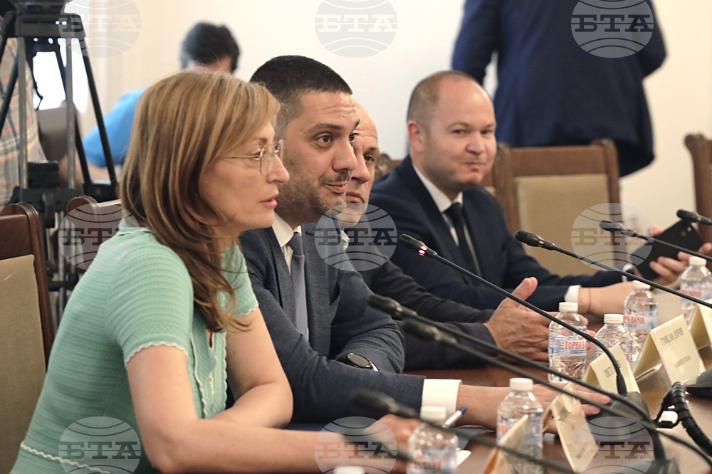 Парламент - Комисия по отбрана - Тодор Тагарев