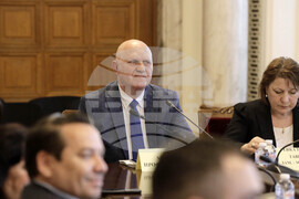 Парламент - Комисия по образованието и науката