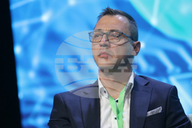 Форум - Зелен преход - Бъдещето на AI и DISRUPTIVE технологиите. От технологичната революция до етичните въпроси