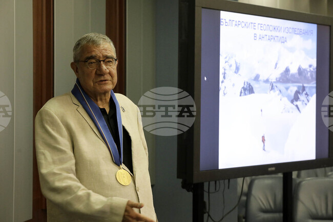 Софийски университет - Христо Пимпирев - книга - представяне