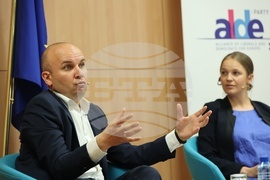 Дом на Европа - Към избори за Европейски парламент през 2024 г.