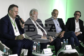 Форум - Зелен преход - Електрификация на транспорта – колко бързо, колко далеч?