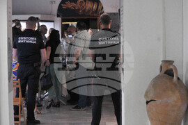 Бургас - Археологически музей - предаване на старинни монети