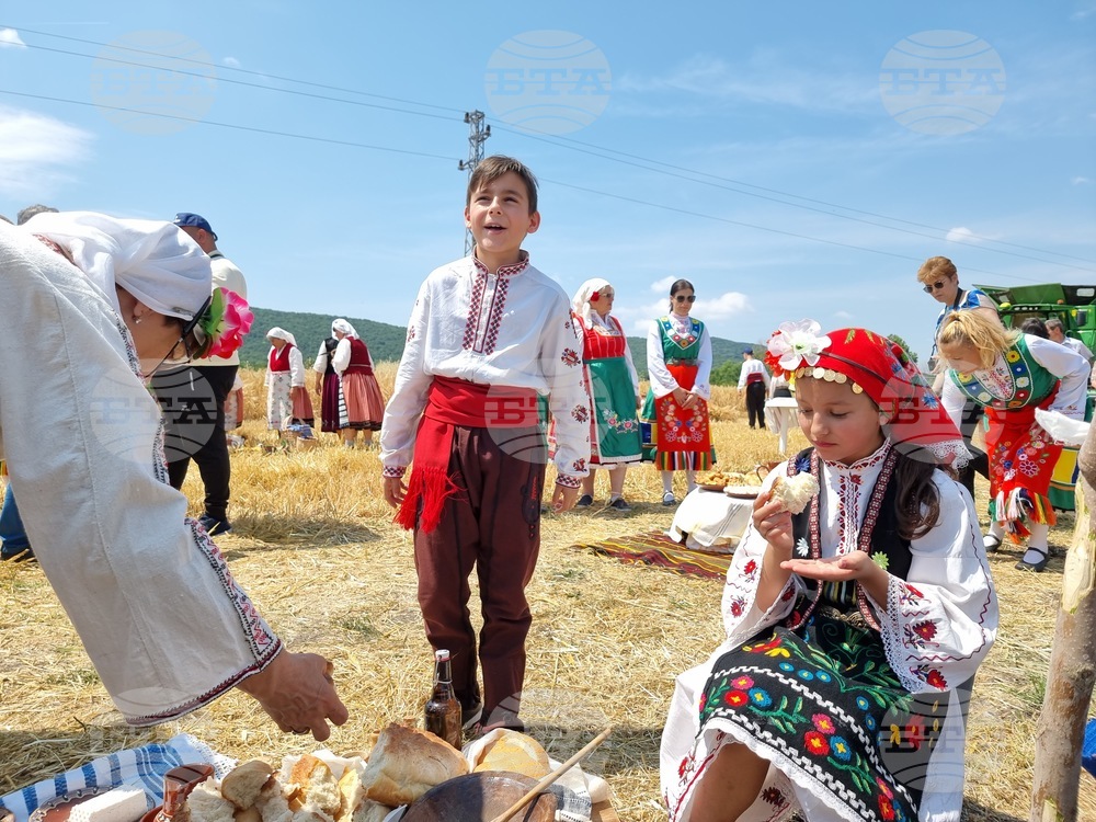 Село Търнава - откриване на жътвата