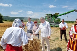 Село Търнава - откриване на жътвата