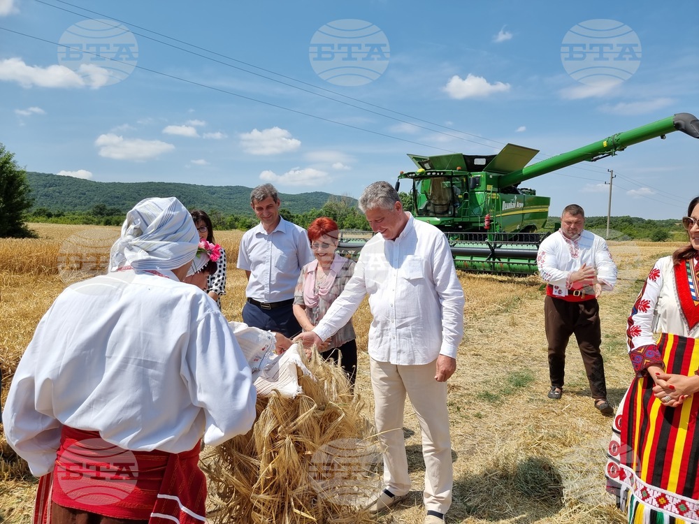 Село Търнава - откриване на жътвата