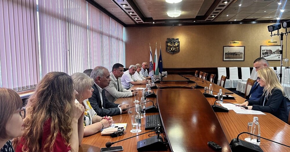 Министър Стойчева: Варна може да обедини наука и образование за създаване на иновационен потенциал и капацитет