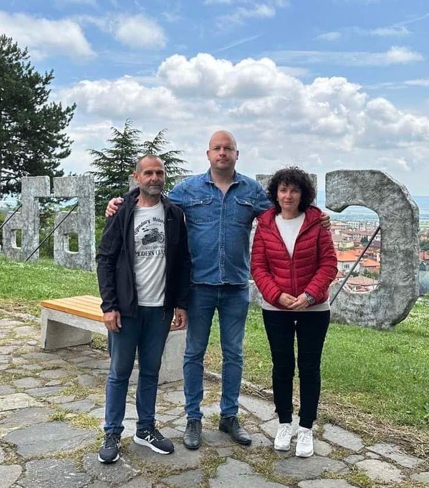 Община Сопот: Семейство Дишкови с дарение за парк „Аз съм българче”