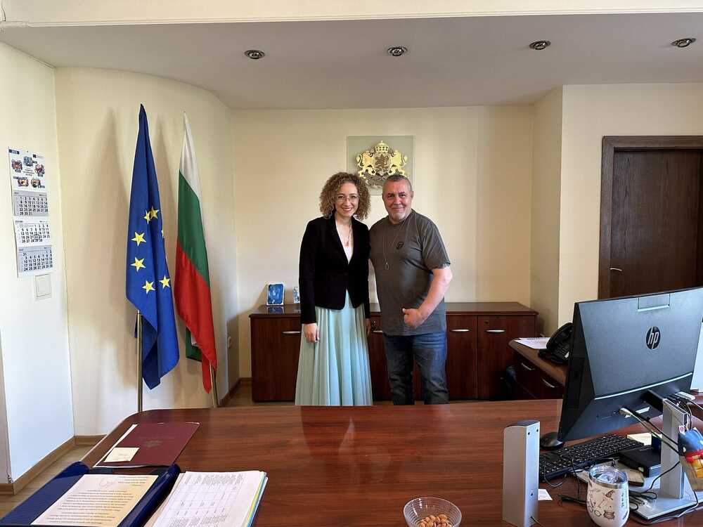 Министерство на труда и социалната политика: Подкрепата за театрите чрез програма „Мелпомена“ обсъдиха министър Шалапатова и председателят на Съюза на артистите Христо Мутафчиев