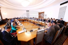 Парламент - Комисия по транспорт и съобщения