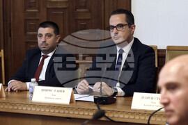 Парламент - Комисия по туризъм