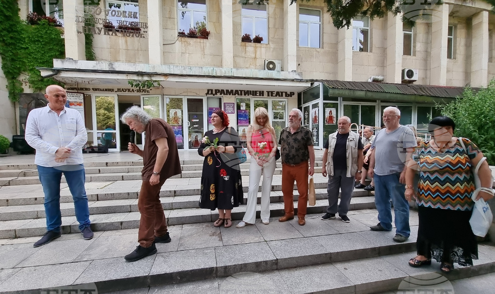 Ловеч - пленер -  художници с физически увреждания - живопис