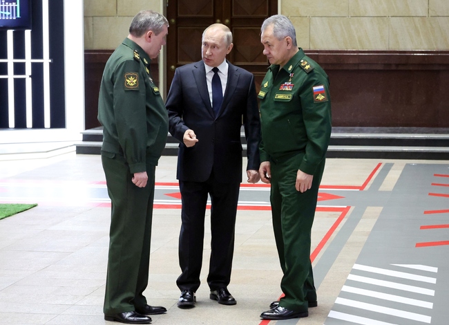 Песков заяви, че не знае за промени в отношението на Путин към Шойгу