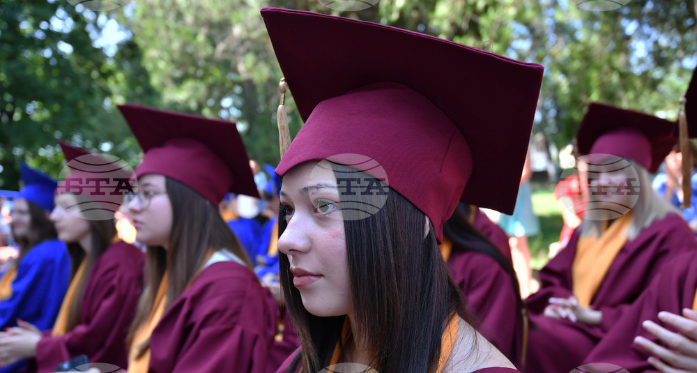 Исперих - профилирана гимназия - дипломиране