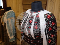 Румъния - 24 юни - Световен ден на румънската ия – традиционната румънска блуза с шевици