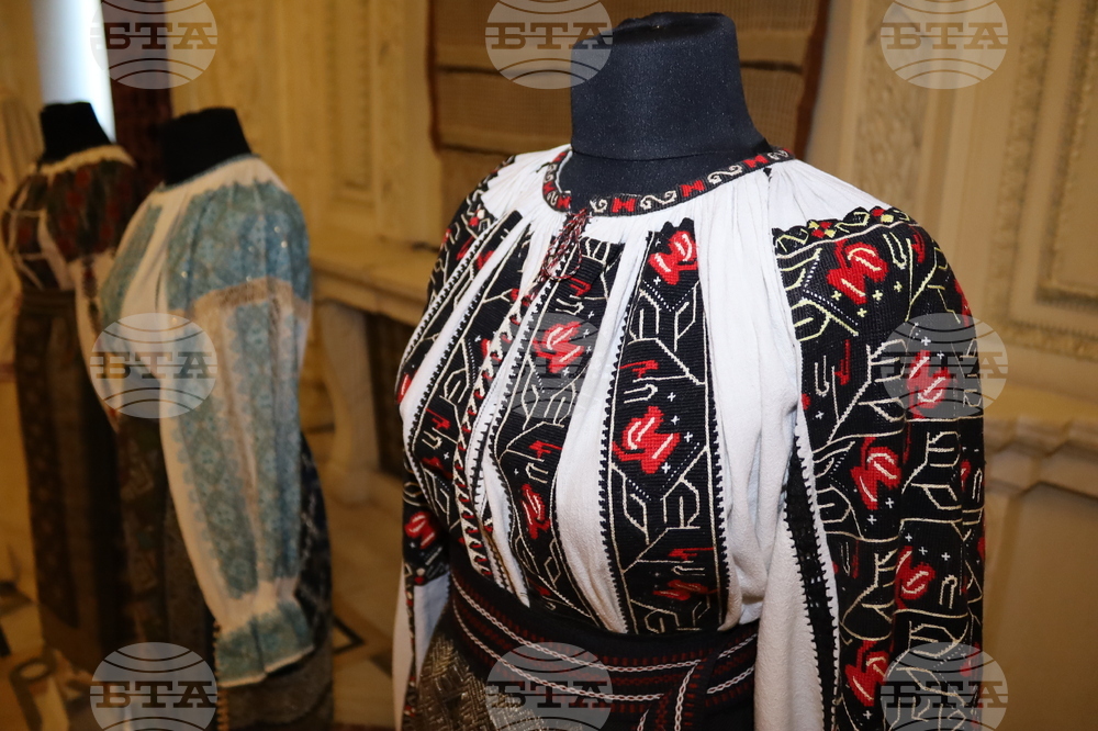 Румъния - 24 юни - Световен ден на румънската ия – традиционната румънска блуза с шевици