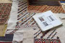 Румъния - 24 юни - Световен ден на румънската ия – традиционната румънска блуза с шевици