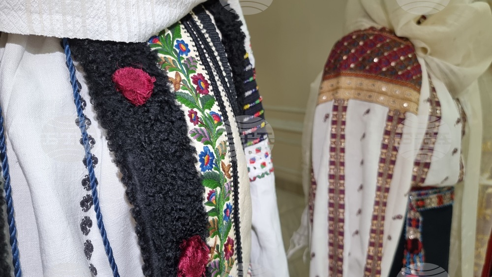 Румъния - 24 юни - Световен ден на румънската ия – традиционната румънска блуза с шевици