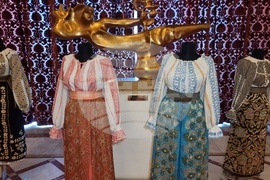 Румъния - 24 юни - Световен ден на румънската ия – традиционната румънска блуза с шевици