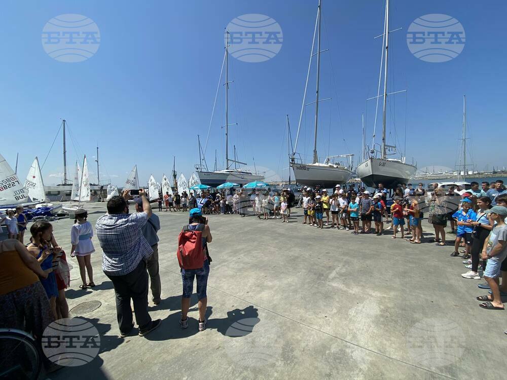 Стартира тридневната ветроходна регата "Черноморец Бургас"