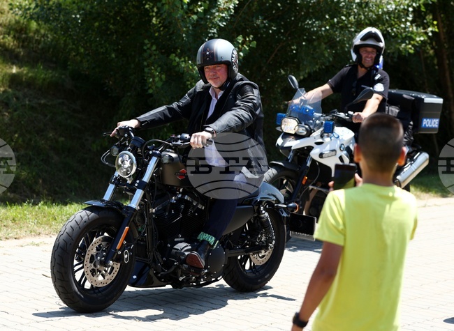  София Мото Шоу