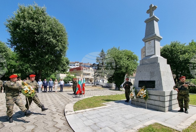Шумен - полк. Константин Каварналиев - годишнина - отбелязване
