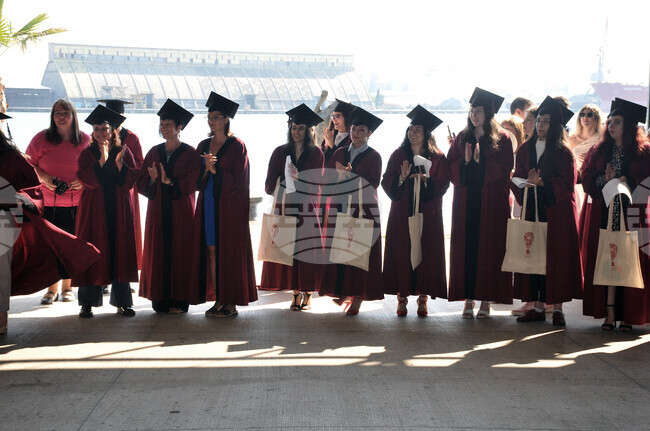 Бургас - НХА - студенти - дипломи