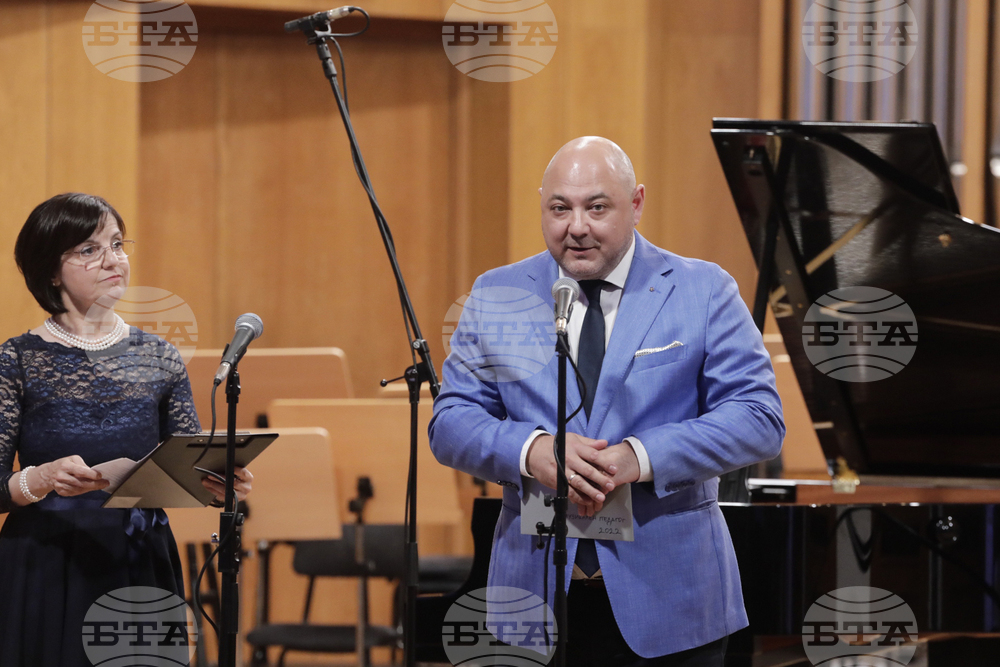 НМА „Проф. Панчо Владигеров“ - награди - проф. Сава Димитров