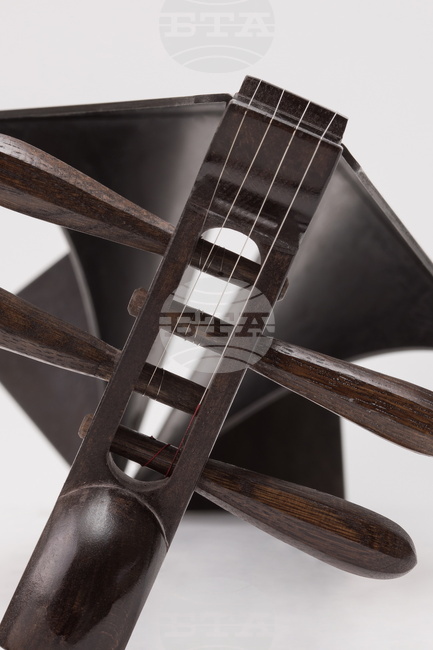 Шестата изложба от "София хартиен фест" е юбилеен проект на скулптора Тодор Тодоров