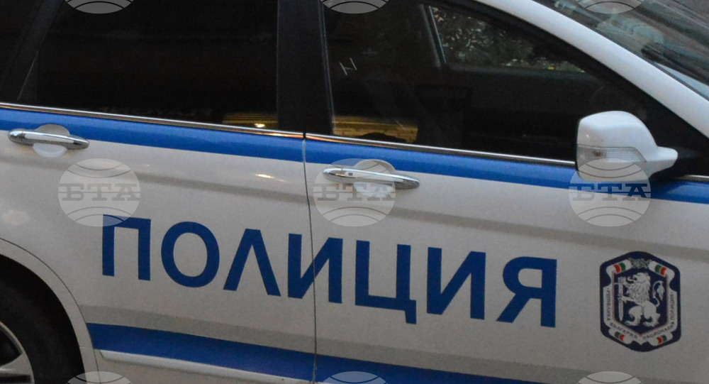 При акция на столичната полиция са задържани трима души след сделка с фалшиви еврови банкноти