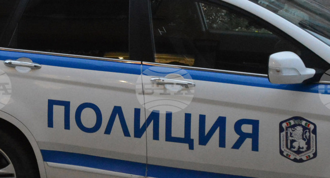 При акция на столичната полиция са задържани трима души след сделка с фалшиви еврови банкноти