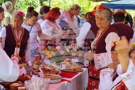 Добрич - община Крушари - празник на гърнетата