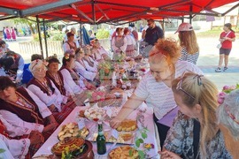 Добрич - община Крушари - празник на гърнетата