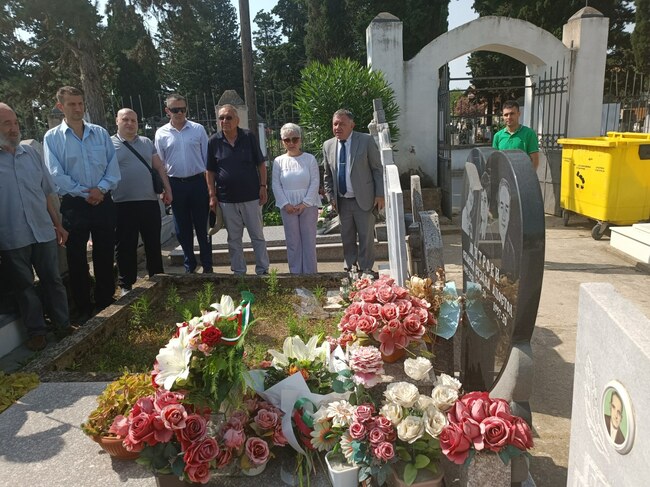 Bulgarian Ambassador to North Macedonia, Bulgarian Consul General in Bitola and Other Officials Honour Memory of Spaska Mitreva