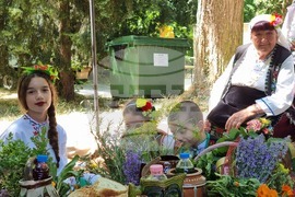 Село Генерал Инзово - Седми фестивал на народната носия "Модата се мени, фолклорът остава"