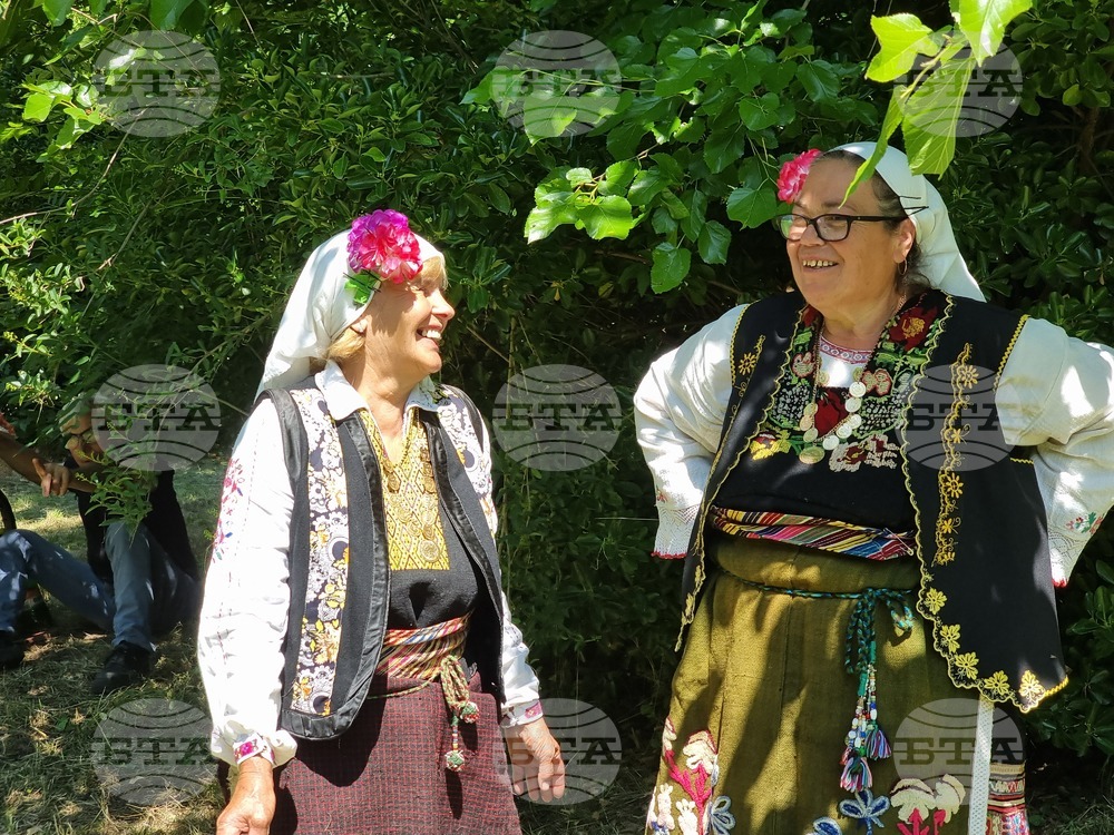 Село Генерал Инзово - Седми фестивал на народната носия "Модата се мени, фолклорът остава"