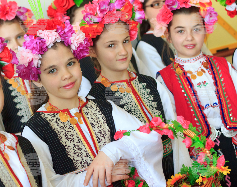 На Лазаровден в Ловеч се открива традиционният Национален събор на народното творчество