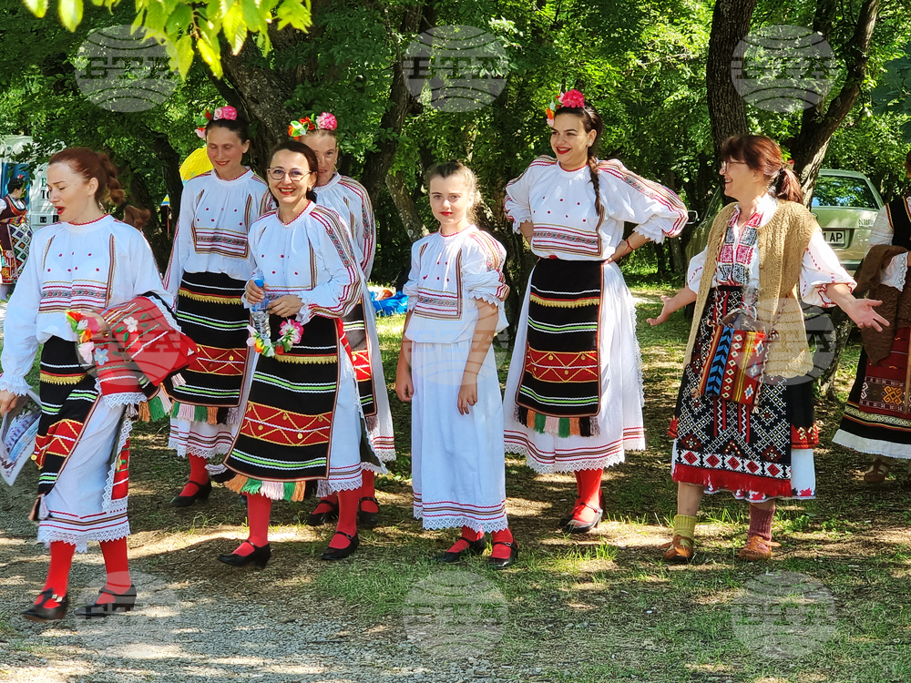 Велико Търново - Петропавловски събор на народното творчество - Илияна Йотова