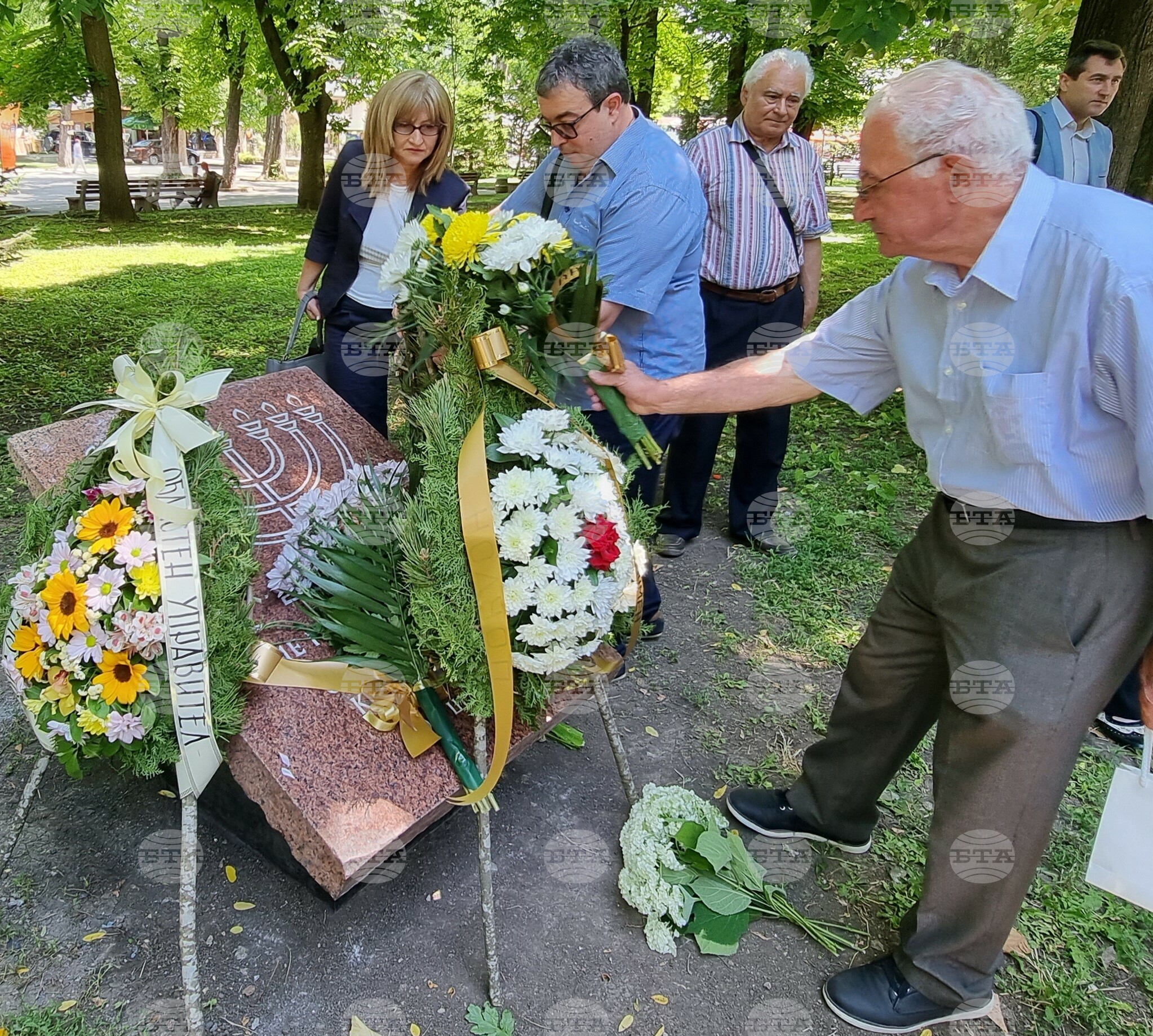 Шумен - паметна плоча - спасяването на българските евреи