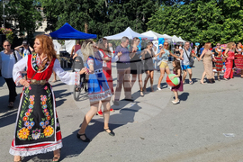 Варна - жени - хоро - домашно насилие