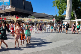 Варна - жени - хоро - домашно насилие