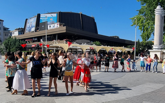 Варна -  жени - хоро - домашно насилие